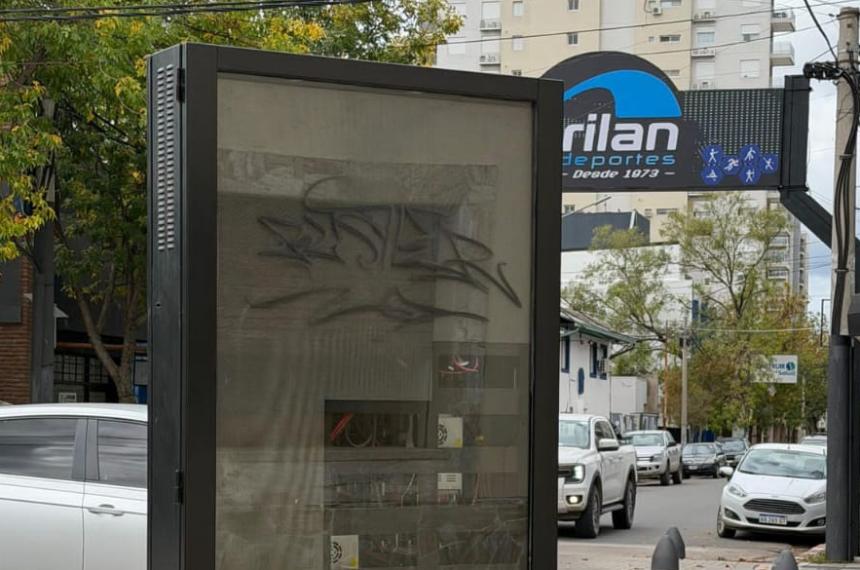 Santa Rosa- la Municipalidad denuncioacute la vandalizacioacuten de un toacutetem digital de la semipeatonal