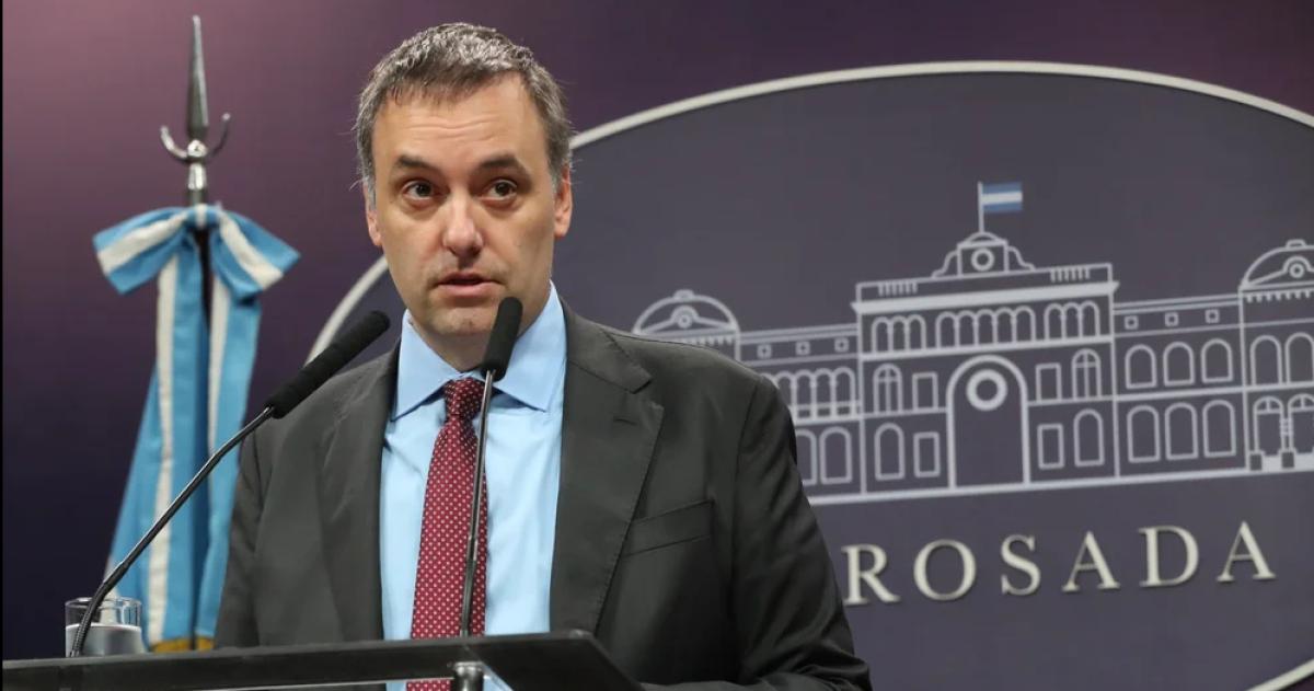 Manuel Adorni el jefe de Gabinete investigado por supuesto enriquecimiento ilícito