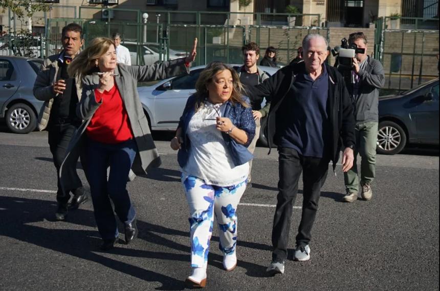 No voy a hacer declaraciones Vine porque tenía que venir dijo