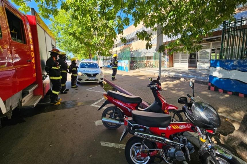 Los bomberos de Pico intervinieron en el incidente