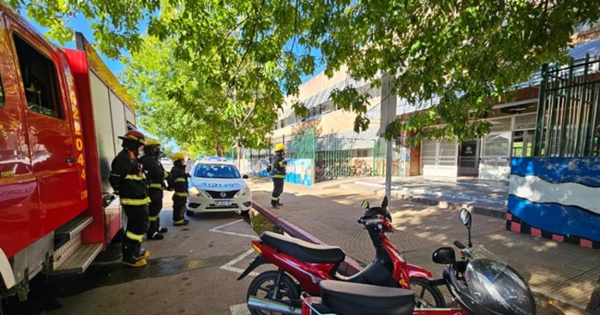 Los bomberos de Pico intervinieron en el incidente