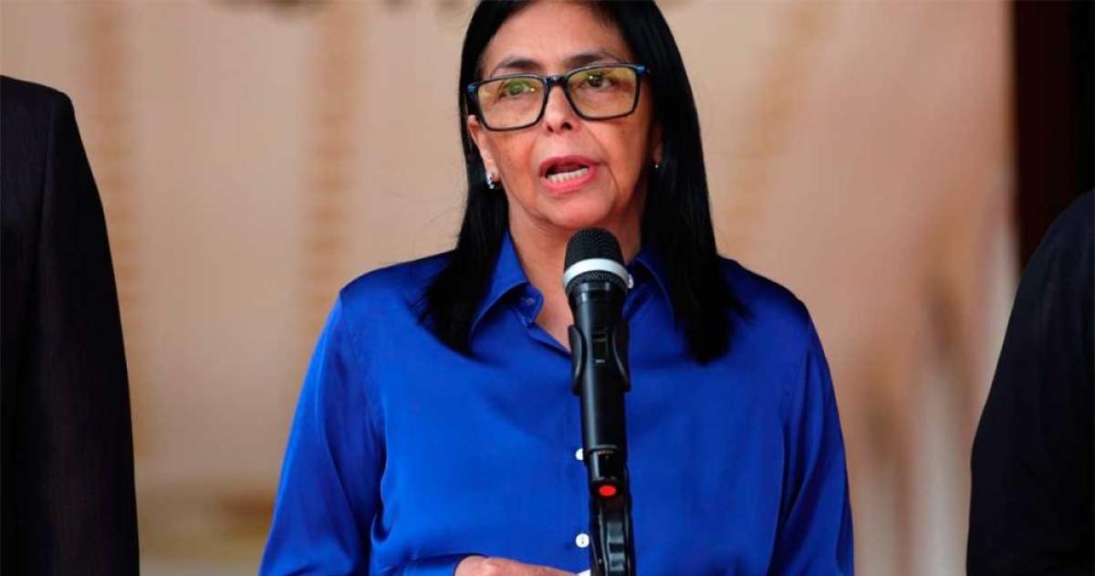 Delcy Rodríguez anuncia medidas mientras crece la presión social