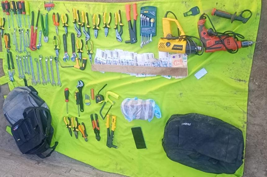 Los detenidos se llevaron herramientas alimentos y dinero en efectivo