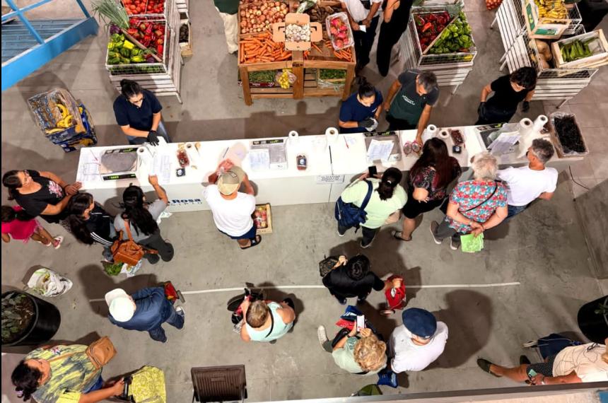 Abre el Mercado Municipal en el predio de la Ruta Nacional 35