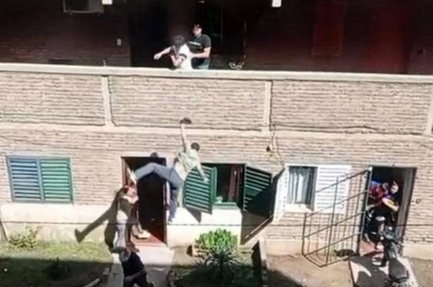 En total hubo cuatro heridos por la pelea