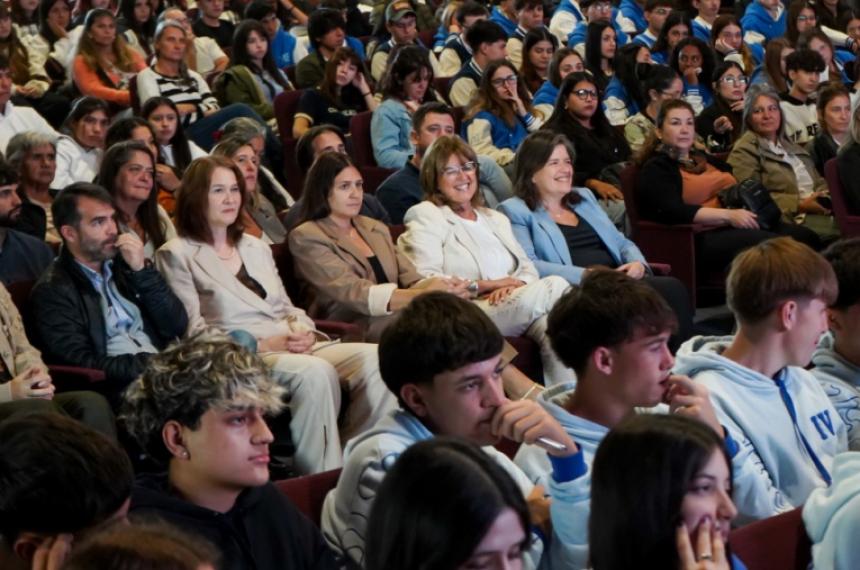 La actividad tuvo lugar en el Centro Cultural Medasur