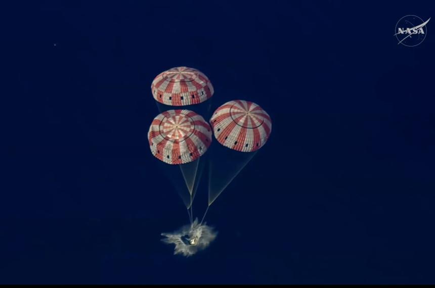 El módulo Orión amerizó sobre el océano Pacífico