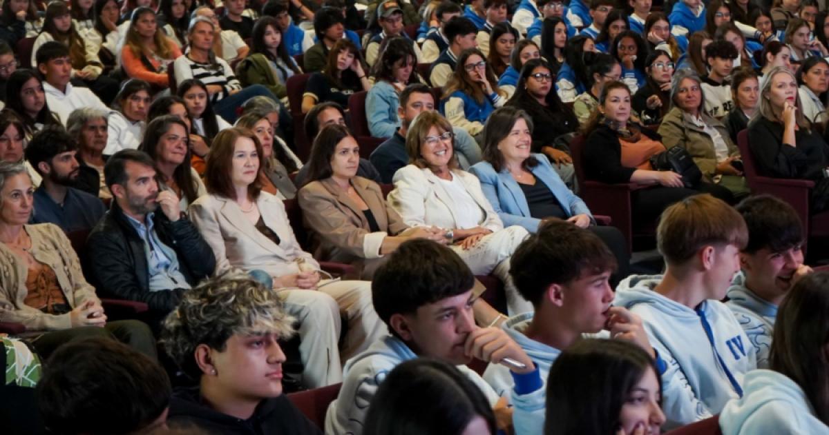 La actividad tuvo lugar en el Centro Cultural Medasur