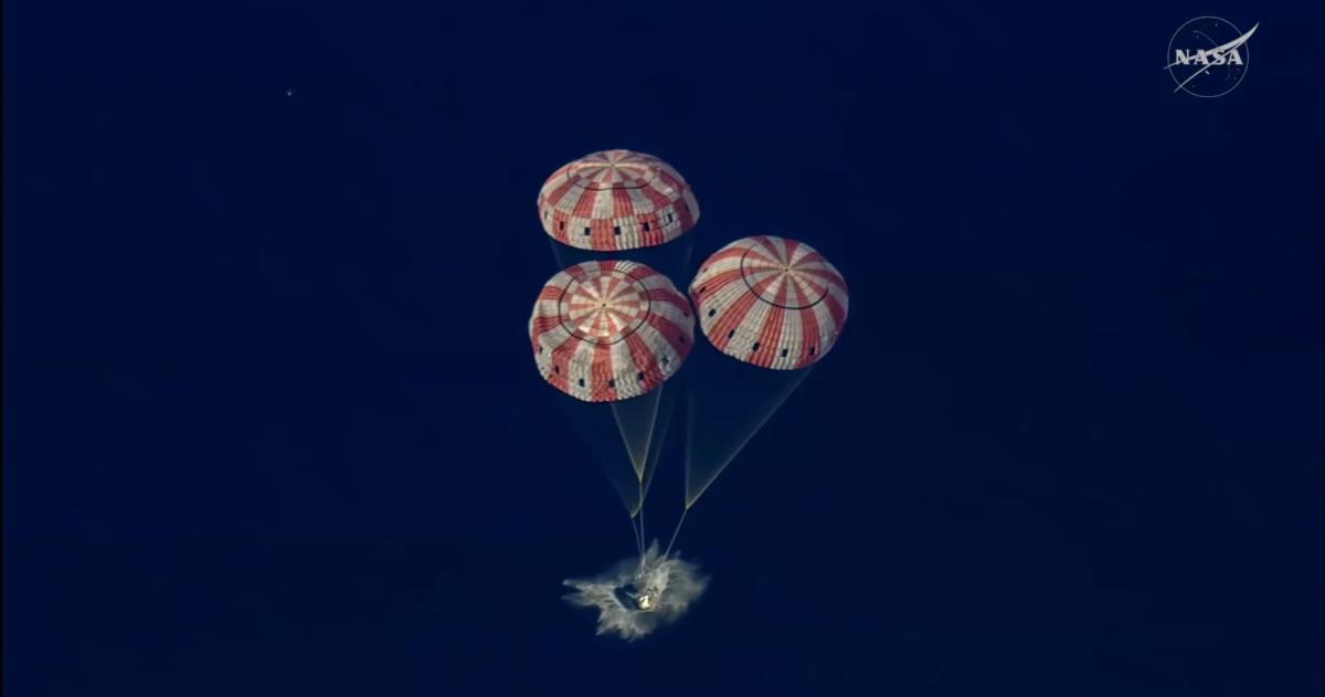 El módulo Orión amerizó sobre el océano Pacífico