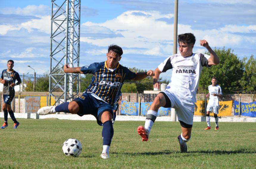 El golpe recibido en el cl�sico ante Atlético Santa Rosa hizo mella en el Auriazul