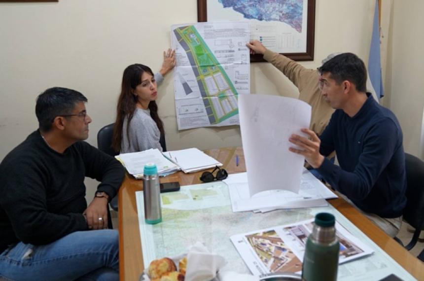 Dirigentes del gremio petrolero expusieron su plan ante representantes del EPRC