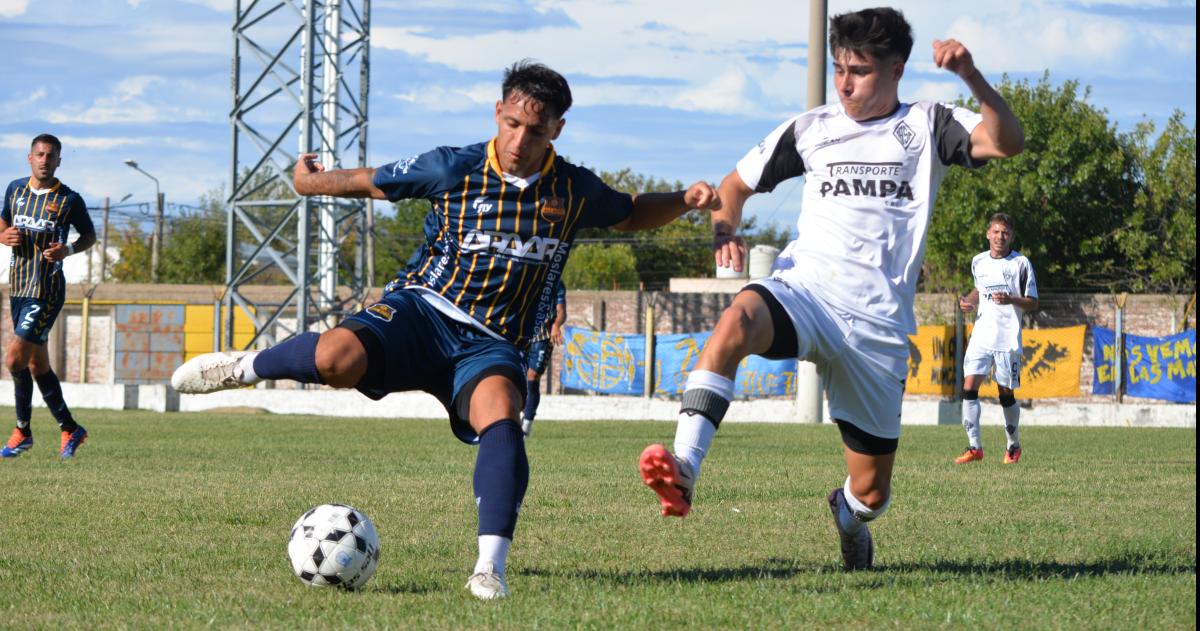 El golpe recibido en el cl�sico ante Atlético Santa Rosa hizo mella en el Auriazul