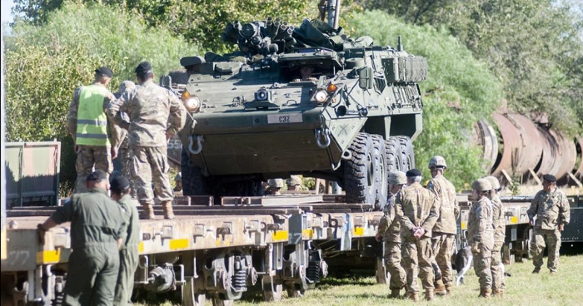 El convoy militar viaja con destino a Comodoro Rivadavia