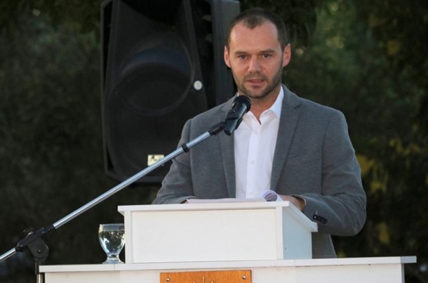 El intendente de Alpachiri Iv�n Fuhr respondió los cuestionamientos de los concejales