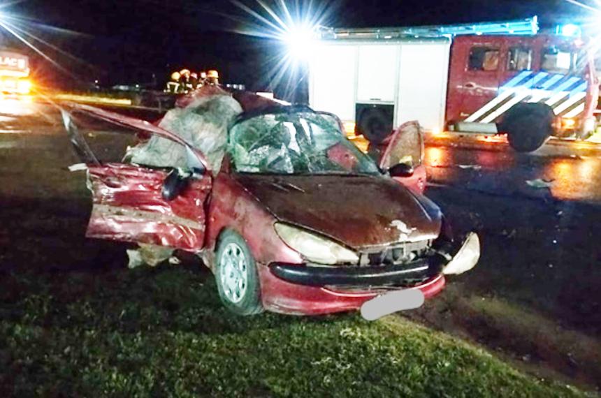 La víctima fatal manejaba el Peugeot 206