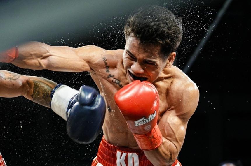 El filipino miel Fajardo derribó cuatro veces al argentino Tobías Pitbull Reyes
