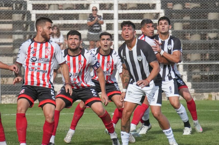 Costa Brava y Cipolletti igualaron 1-1 en Río Negro