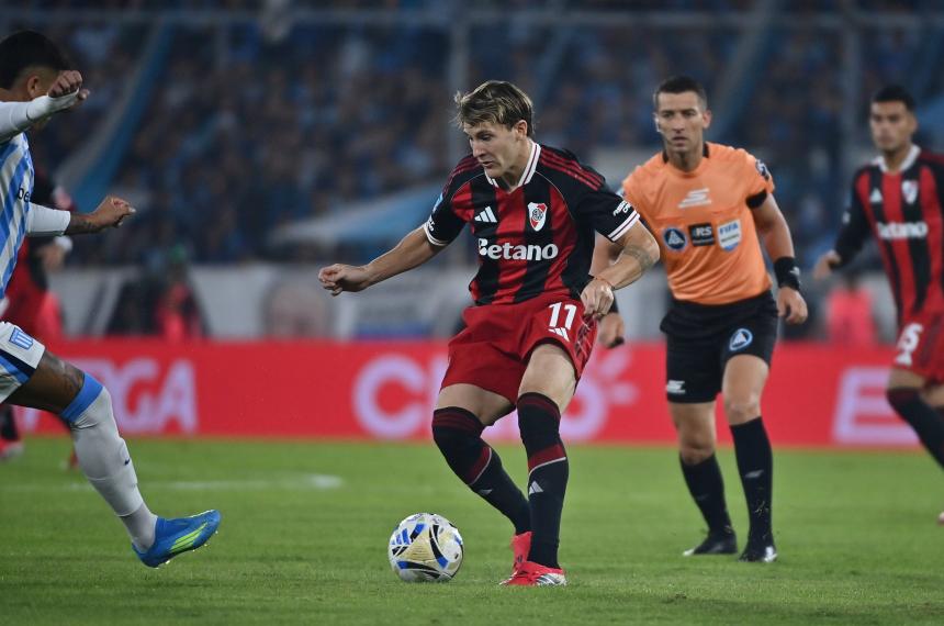 Racing y River se enfrentan en el Cilindro de Avellaneda