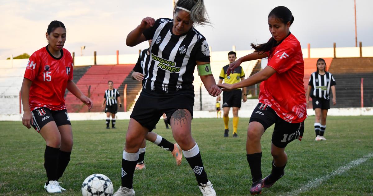 El partido se jugó con intensidad