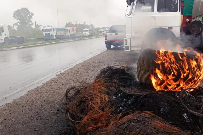 El bloqueo es selectivo para camiones con carga no para vehículos particulares