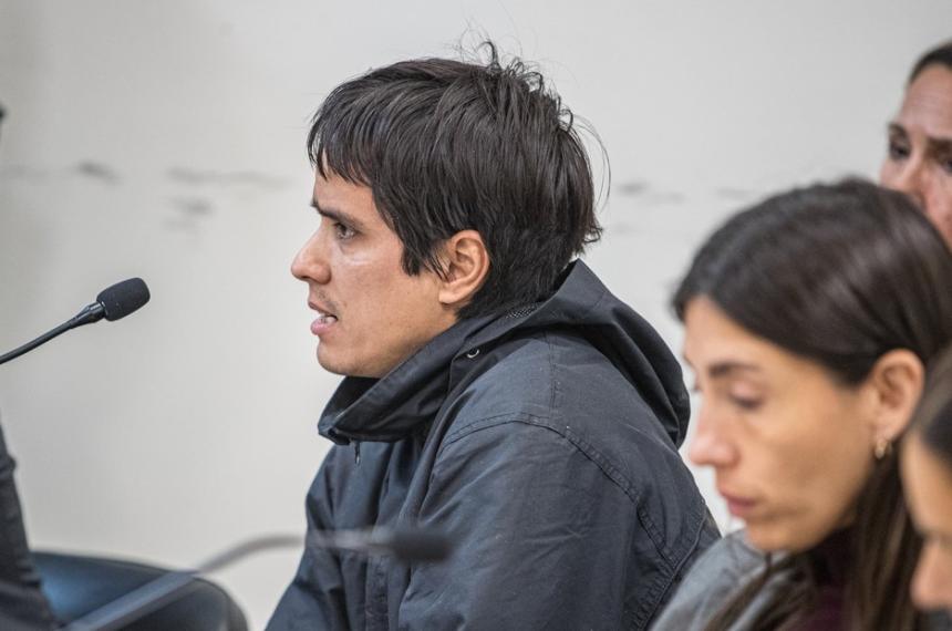  Se lo corregía como a cualquier nene dijeron