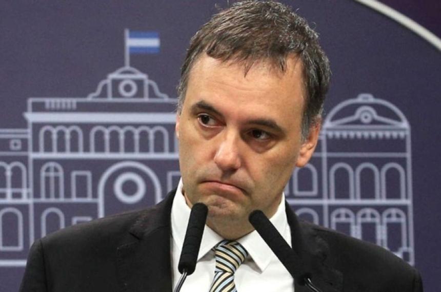 Legisladores y gobernadores piden que Adorni deje su cargo