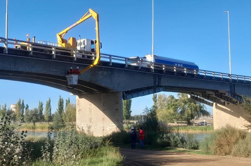 El tr�nsito pesado est� habilitado por un carril