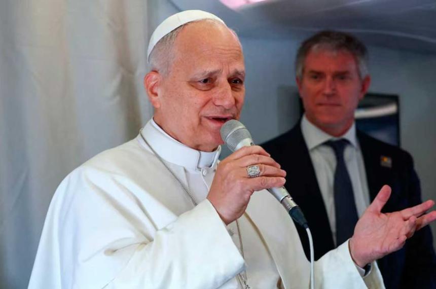 León XIV baja el tono tras el choque con Trump