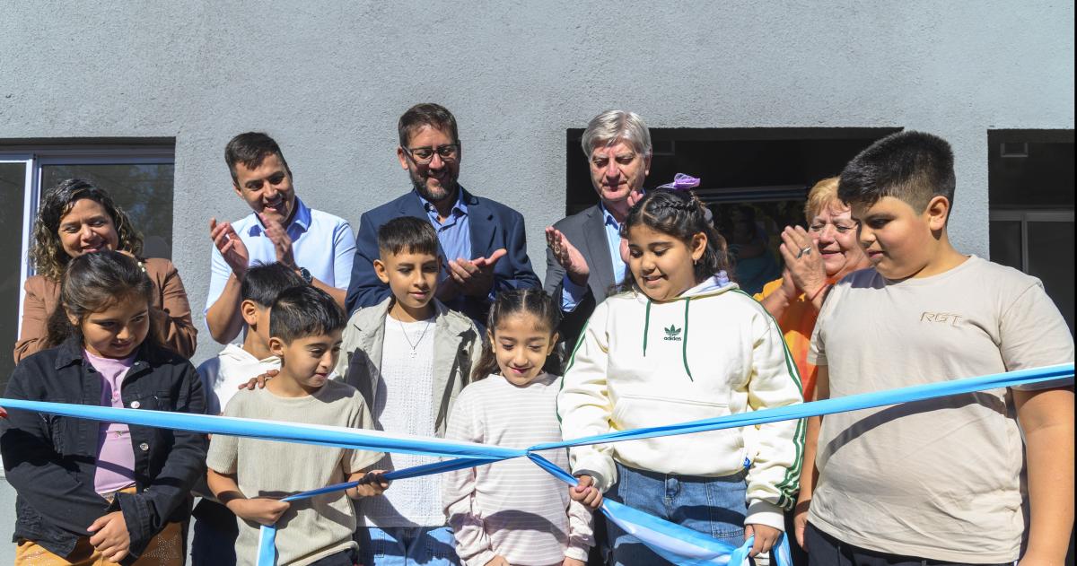 Ziliotto entregó seis viviendas en Telén