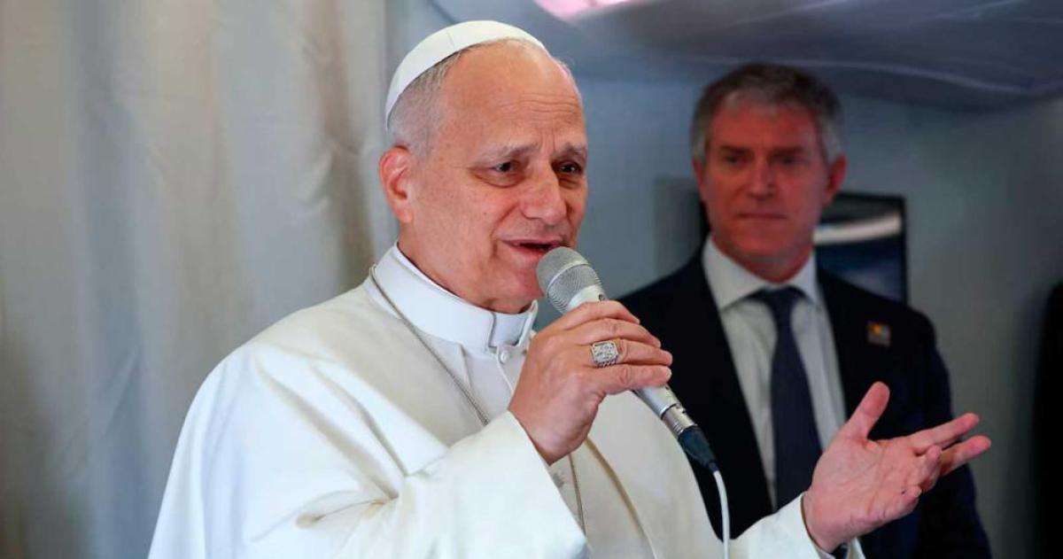 León XIV baja el tono tras el choque con Trump