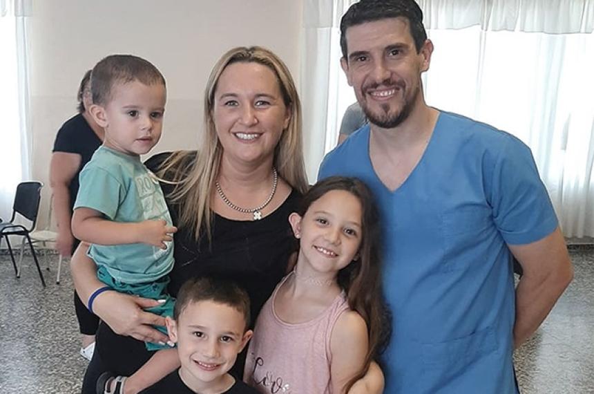 Lucas Cassou y su familia llevaronel reclamo al STJ