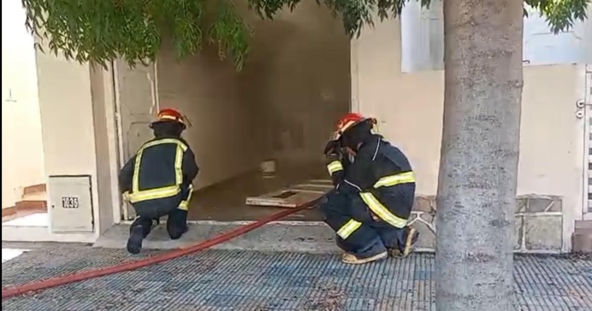 Los bomberos de Pico lograron controlar las llamas en la vivienda
