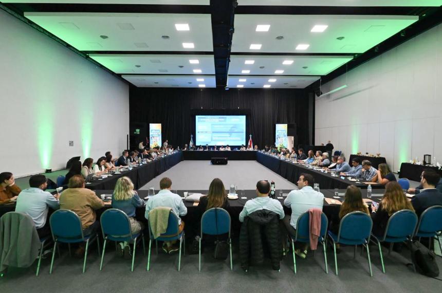 El encuentro en Paran� fue ninguneado por el gobierno nacional