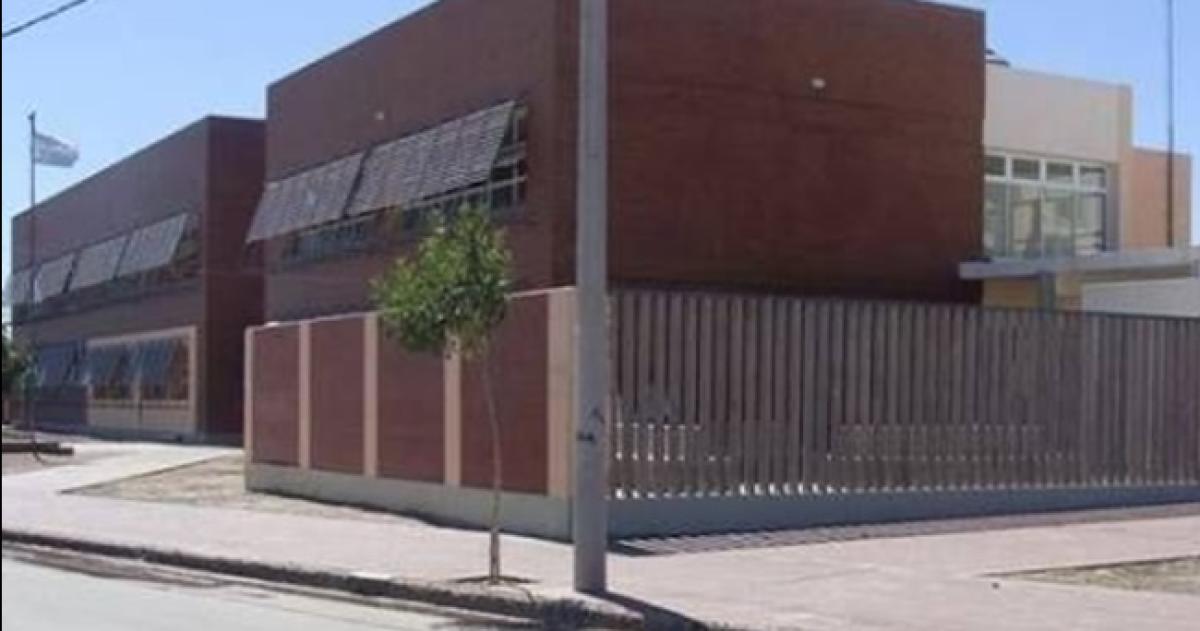 El Colegio Secundario Armando Alfageme de 25 de Mayo fue escenario de una de las pintadas