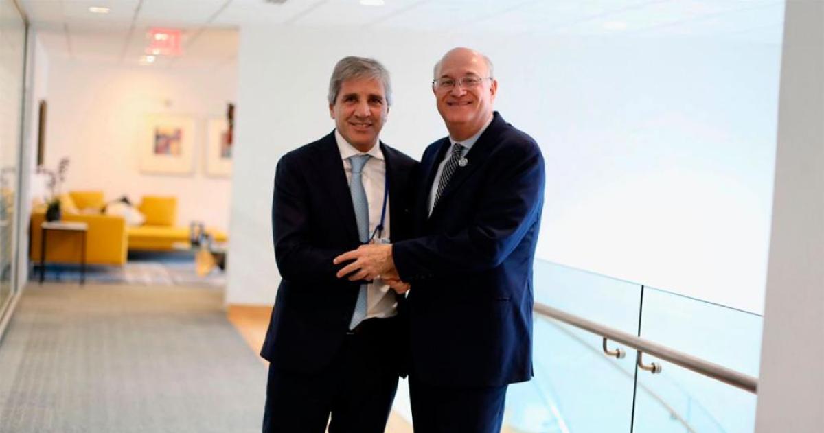 Un salvavidas millonario en plena tormenta