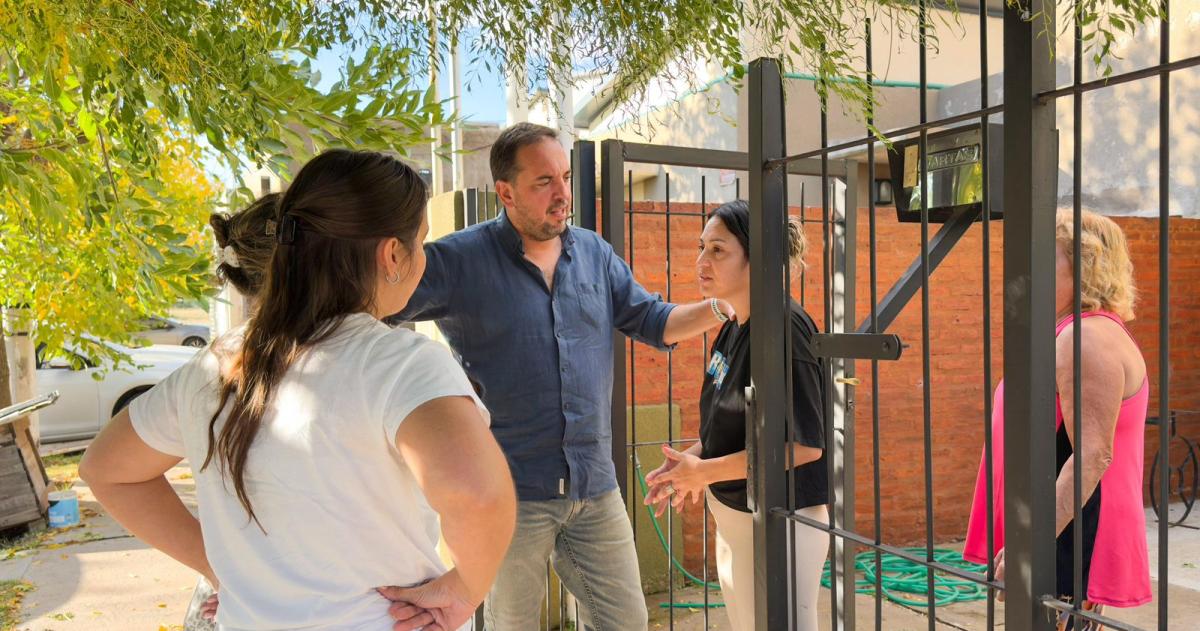Di Napoli recorrió la ciudad tras el temporal de este viernes