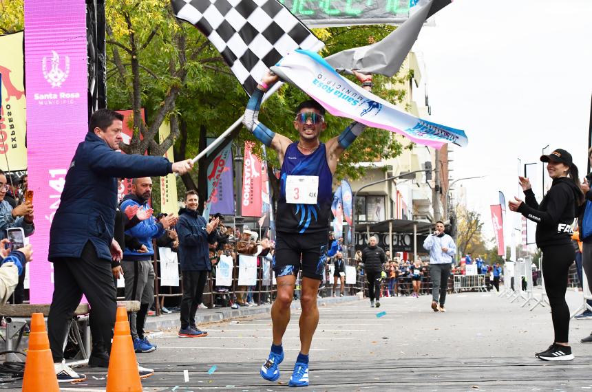 Machado se quedó con los 42K