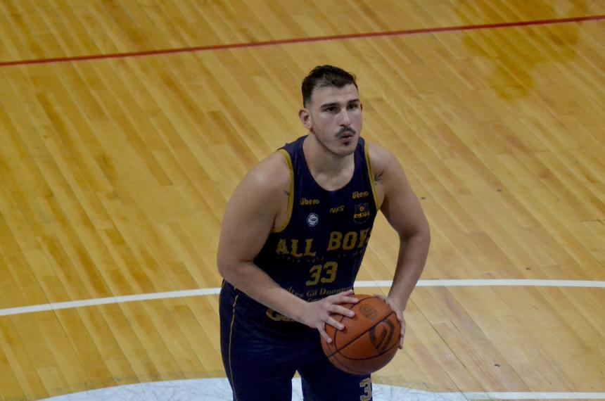 S�nchez es una de las piezas claves de All Boys en el juego interior