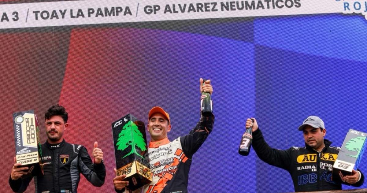 Pérez Bravo en lo m�s alto del podio