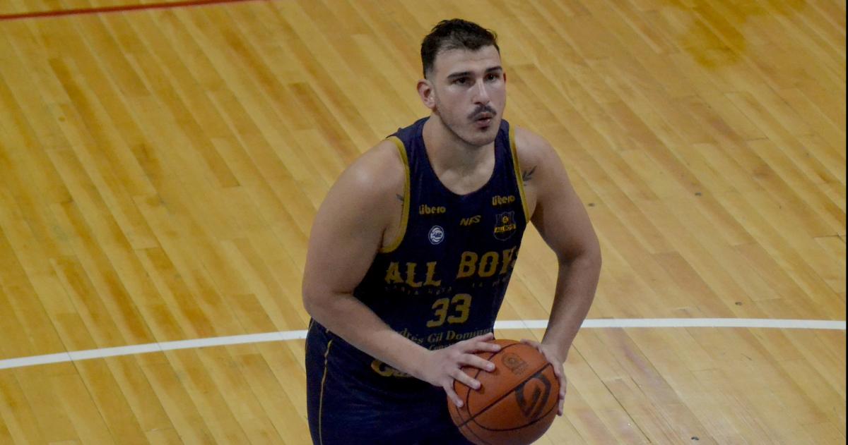 S�nchez es una de las piezas claves de All Boys en el juego interior