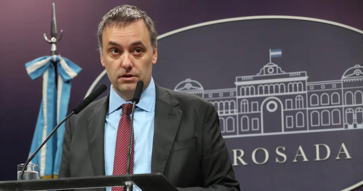 El Jefe de Gabinete cada vez m�s complicado con su frente judicial