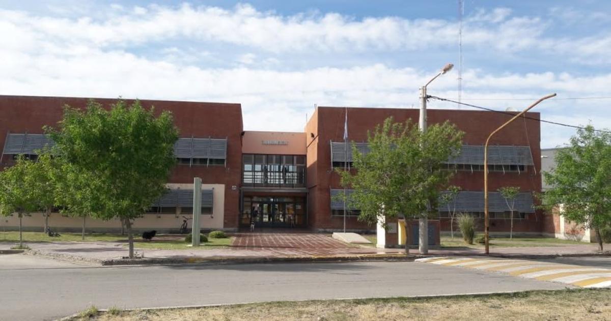 El hecho denunciado ocurrió en el Colegio Secundario Armando Alfageme de 25 de Mayo
