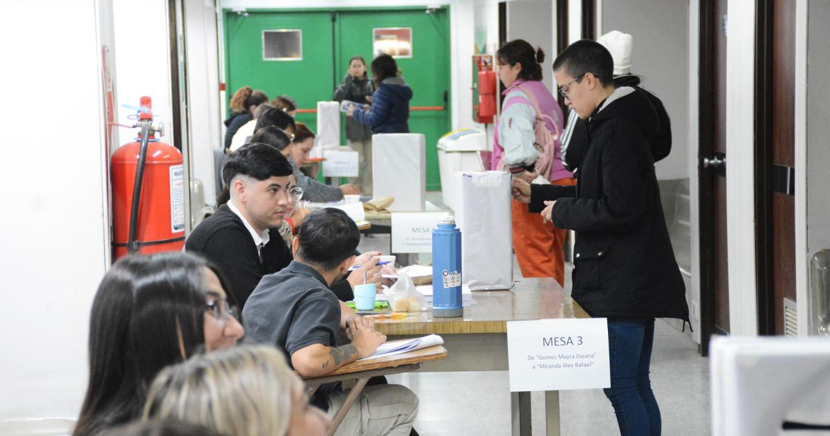 La Franja Morada pone en juego su mayoría en el Consejo Superior