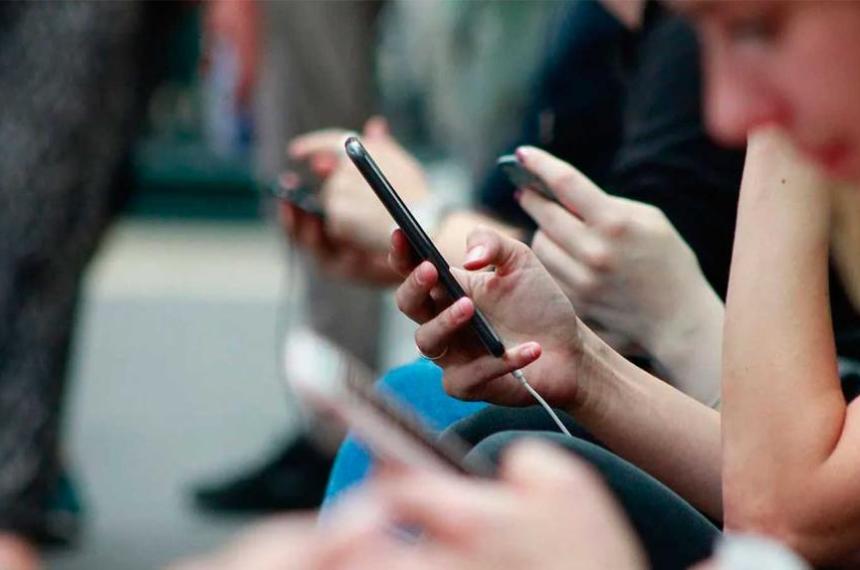 Turquía aprieta el botón rojo- menores fuera de redes y un debate que ya cruza fronteras