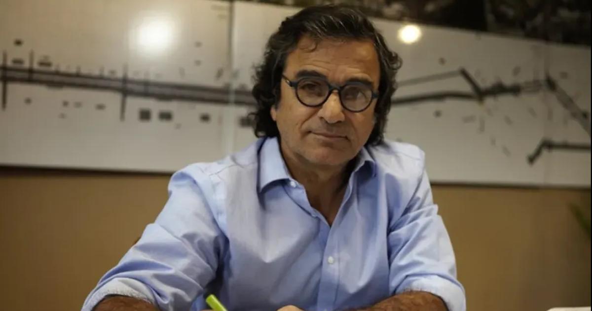  El funcionario utilizaría sociedades en Delaware para administrar departamentos