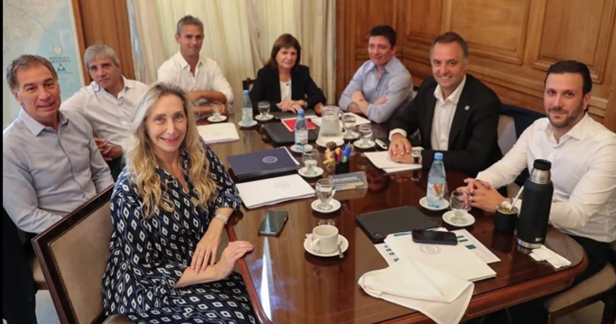 La reunión de la mesa política se trasladó al próximo lunes