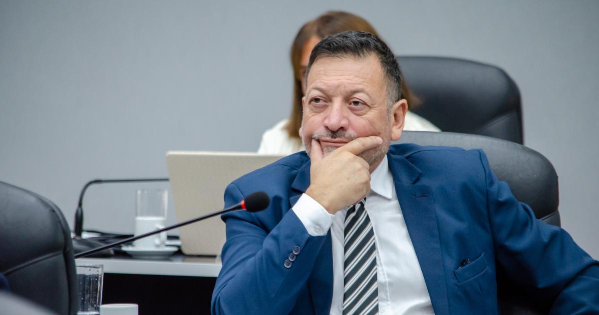 Juli�n Aguilar (UCR)