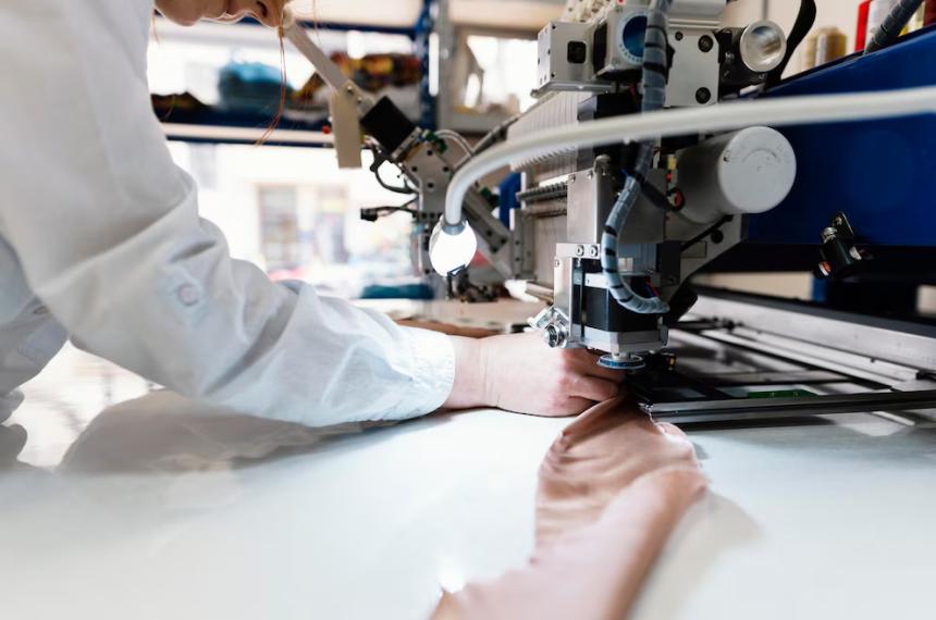 Sectores ligados a la construcción y a la competencia importada como el textil concentran las caídas m�s fuertes