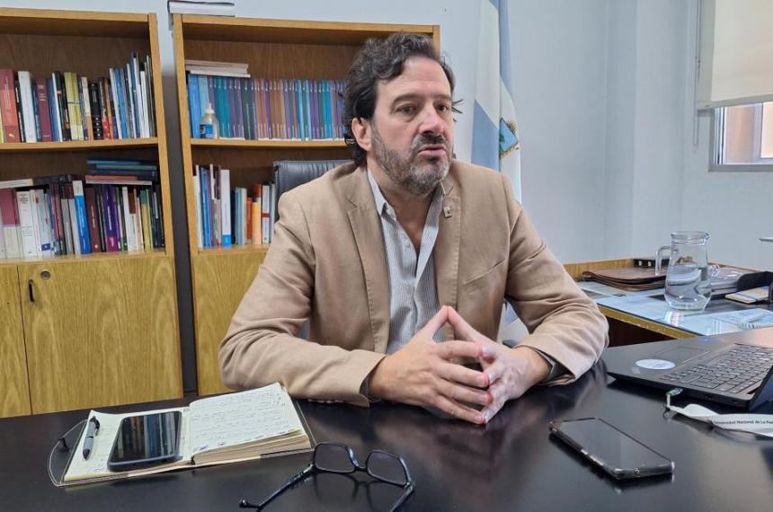 El rector electo Francisco Marull