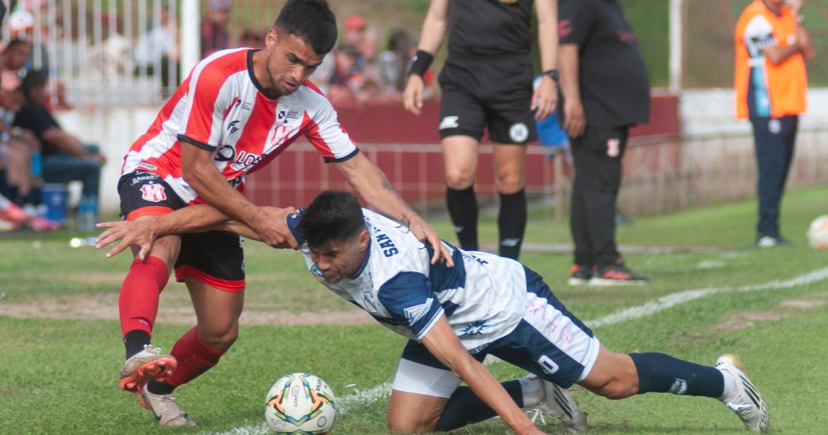 Costa y Alvear son los líderes del Apertura